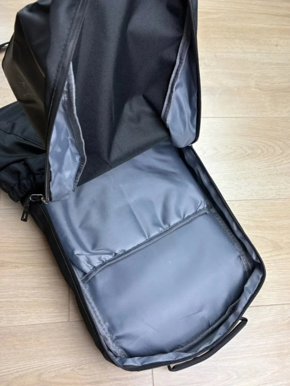 Arc'teryx Arro 22 GORE-TEX Backpack Black
